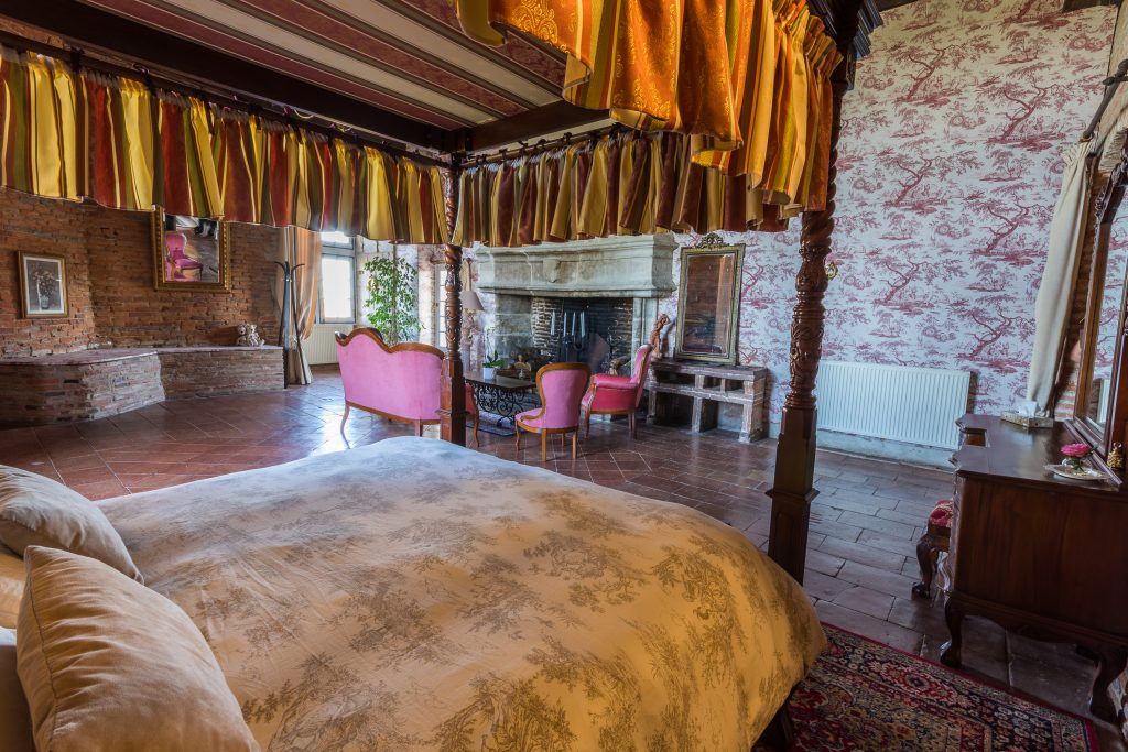 hebergement-chateau-launac-Suite-Nuptiale hebergement-chateau-launac-Suite-Nuptiale2